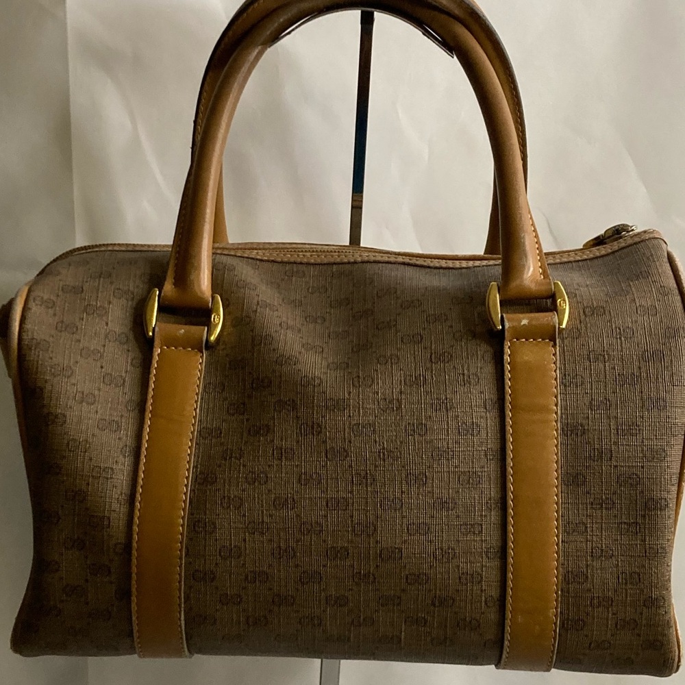 Authentic Gucci Vintage Handbag
